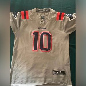 Men’s new England patriots jersey medium